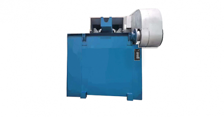 中頻爐，中頻電爐使用時要注意的幾點：（洛陽萬峰工業(yè)爐）